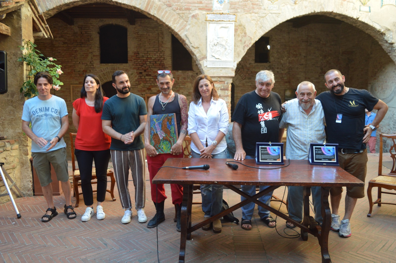 La Compagnia dei Folli e Accademia Creativa si aggiudicano il Chiodo d’Oro, in onore di Beppe Chiodo